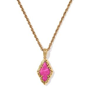 Kendra Scott Adeline Vintage Gold Short Pendant Necklace